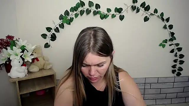 Snapshot of Magic_Katarina_ chatting on 09/11/25, 06:46 Magic Katarina online show from 09/11/25, 06:46