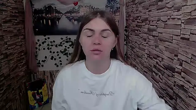 Snapshot of Magic_Katarina_ chatting on 11/04/25, 08:02 Magic Katarina online show from 11/04/25, 08:02