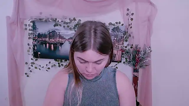 Snapshot of Magic_Katarina_ chatting on 11/11/25, 09:20 Magic Katarina online show from 11/11/25, 09:20