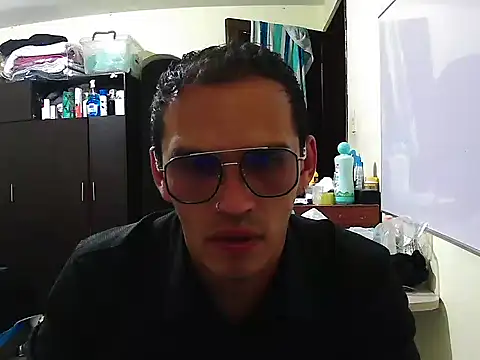 DOBLEWYOSK69G online show from 09/12/25, 10:21