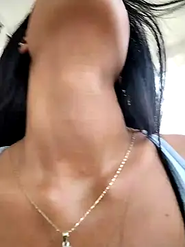 Juliana Xander online show from 10/06/25, 02:25