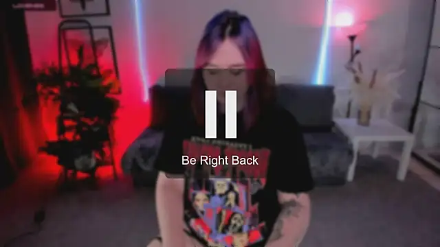 lunaalli online show from 02/08/26, 09:18