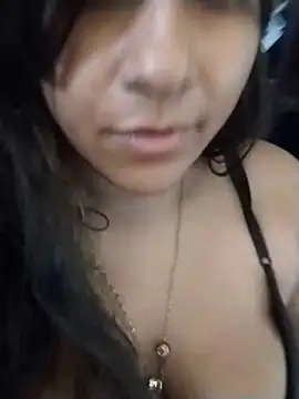 Snapshot of srtsara chatting on 12/01/25, 03:39 srtsara online show from 12/01/25, 03:39