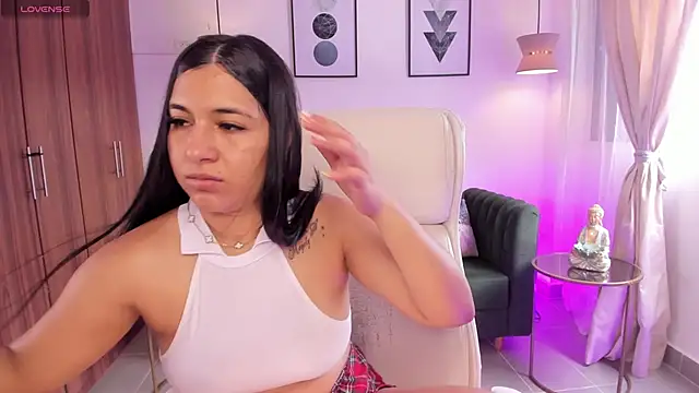 DANDARA THOM online show from 11/01/25, 07:05