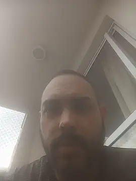 jfgustavo001 online show from 05/17/26, 05:09