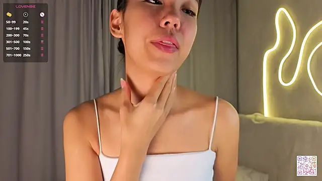 AlodiaAxley online show from 10/25/25, 06:13