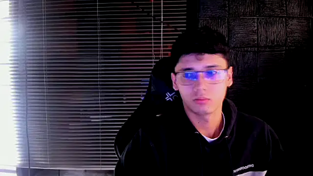 jacobs shelby online show from 10/08/25, 01:42