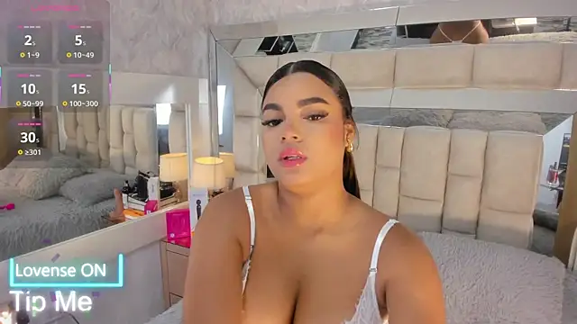 VICTORIAGRAYS online show from 09/26/25, 11:14