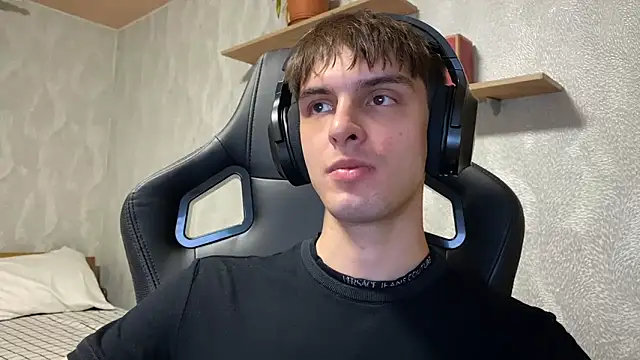 elliot scott online show from 09/29/25, 03:17