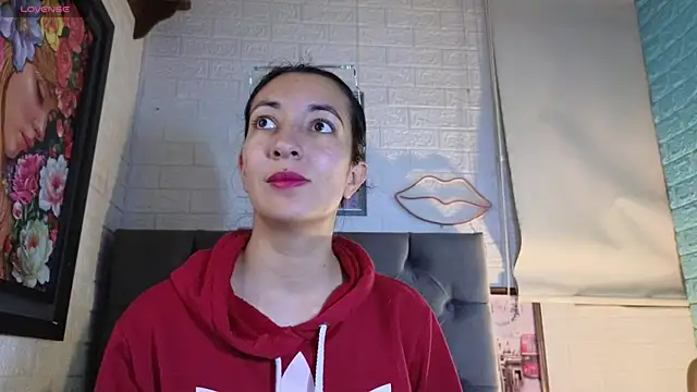 SALOME KORLAND online show from 10/11/25, 03:54