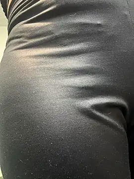 SALOME KORLAND online show from 11/21/25, 11:53