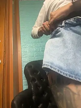 SALOME KORLAND online show from 12/15/25, 07:51