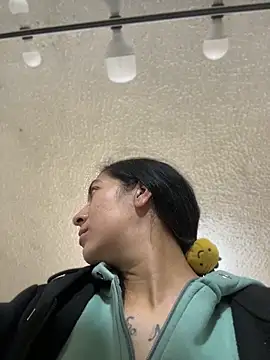 SALOME KORLAND online show from 04/16/26, 06:52