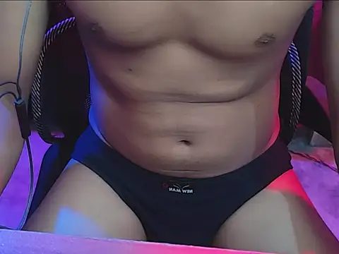 ChiseledCharm online show from 10/12/25, 08:08