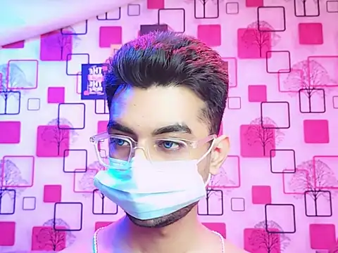 ChiseledCharm online show from 11/05/25, 07:03