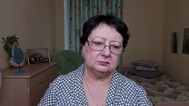 Margo Moll online show from 12/05/25, 07:39