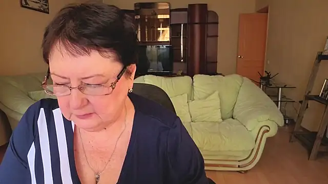 Margo Moll online show from 02/19/26, 12:12