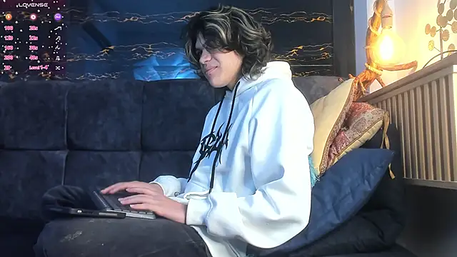 Diamond twink online show from 11/20/25, 04:34