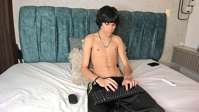 Diamond twink online show from 06/09/26, 03:56
