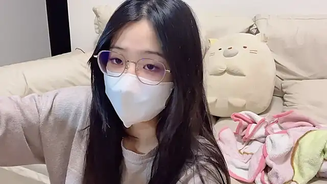 Snapshot of LHeart chatting on 09/29/25, 02:44 LHeart online show from 09/29/25, 02:44