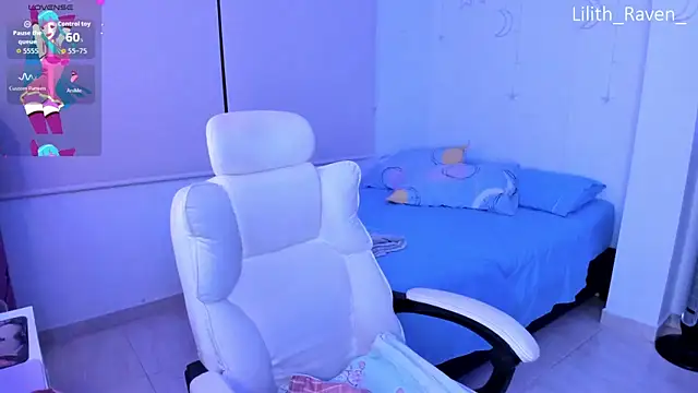 Lilith Raven  online show from 11/03/25, 04:47