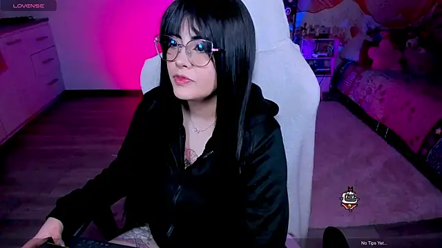 AlyssaRomanova online show from 04/14/26, 03:45