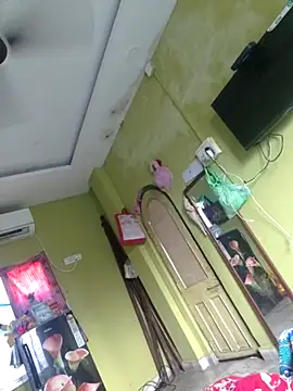 Ayeshablr online show from 10/23/25, 08:46