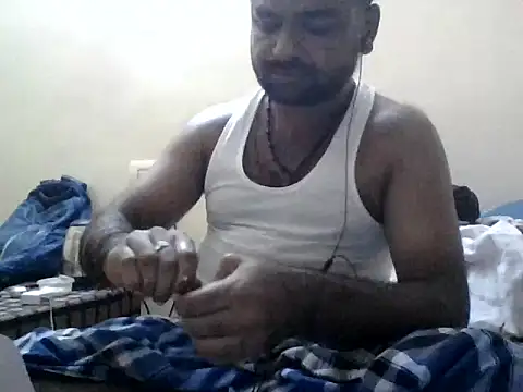 sree4143 online show from 09/10/25, 05:46