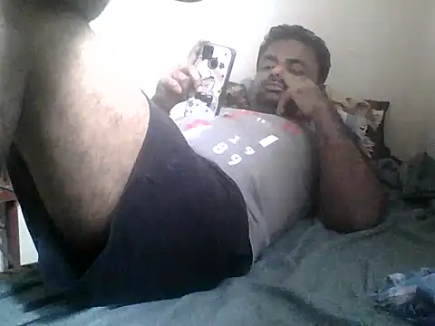 sree4143 online show from 10/04/25, 03:37