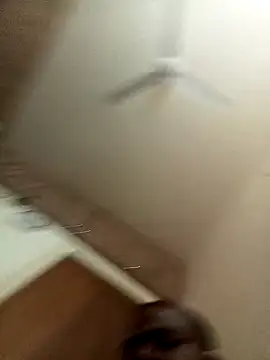 sree4143 online show from 11/12/25, 02:39