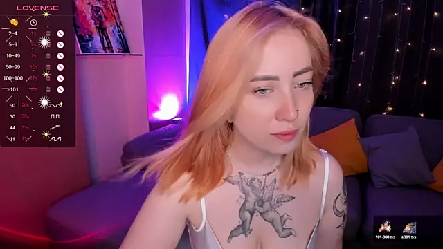 Snapshot of deboramoore chatting on 07/20/26, 01:53 deboramoore online show from 07/20/26, 01:53