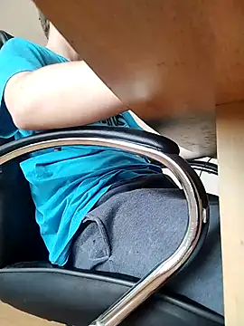 Milo 100 online show from 04/11/26, 02:10