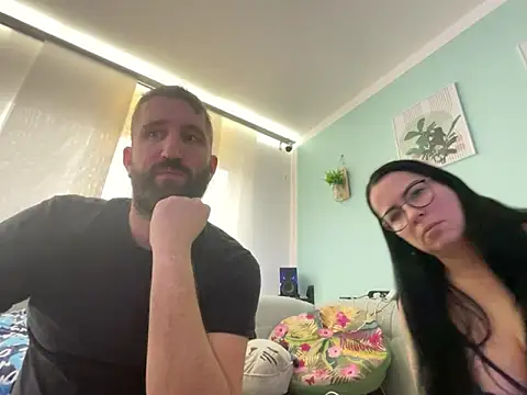 Snapshot of annalea85 chatting on 11/19/25, 11:10 annalea85 online show from 11/19/25, 11:10