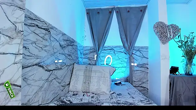 Snapshot of fanEmy chatting on 09/25/25, 02:21 fanEmy online show from 09/25/25, 02:21