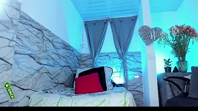 Snapshot of fanEmy chatting on 10/14/25, 02:40 fanEmy online show from 10/14/25, 02:40