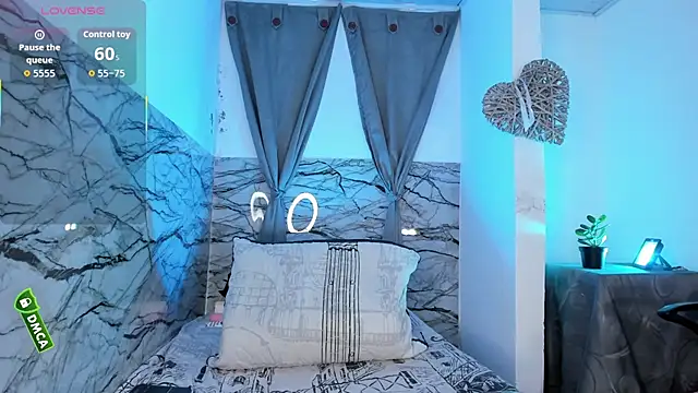 Snapshot of fanEmy chatting on 11/04/25, 10:09 fanEmy online show from 11/04/25, 10:09