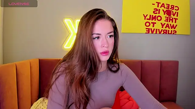 StacyWells online show from 09/14/25, 02:33