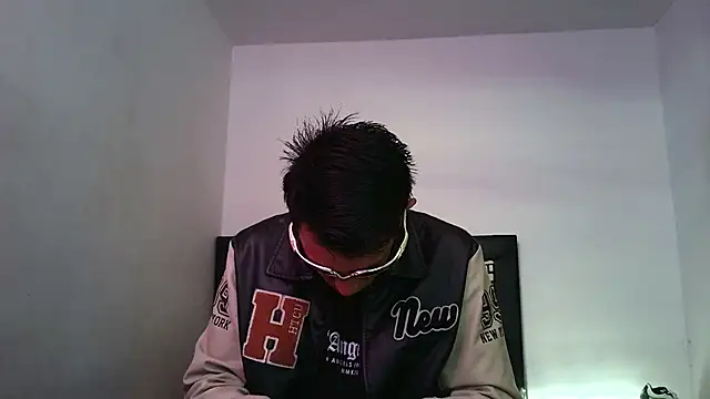 andrewcoopper1 online show from 02/05/26, 01:16