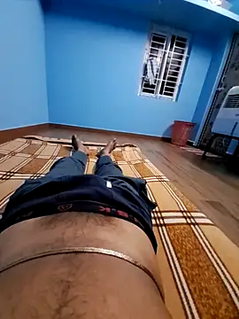 Tamilpayan00 online show from 02/11/26, 04:34