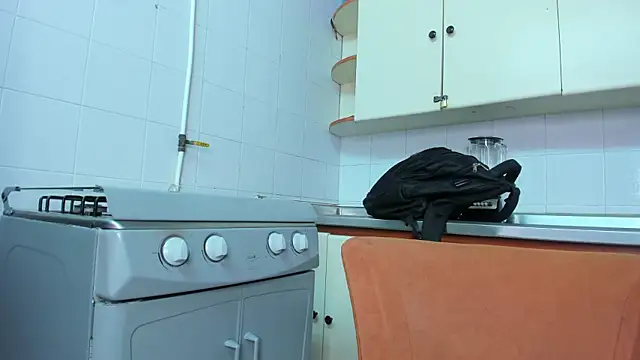 GreciaFox1 online show from 10/28/25, 11:14