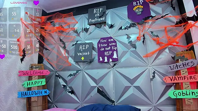 GreciaFox1 online show from 10/30/25, 10:49