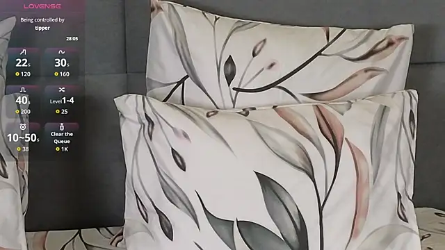 RianaRey online show from 02/10/26, 04:11