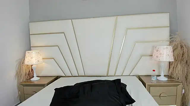 Lucianaa Collins online show from 12/03/25, 12:36