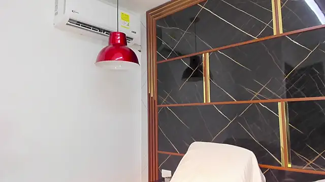 HannyThompson online show from 02/07/26, 12:42