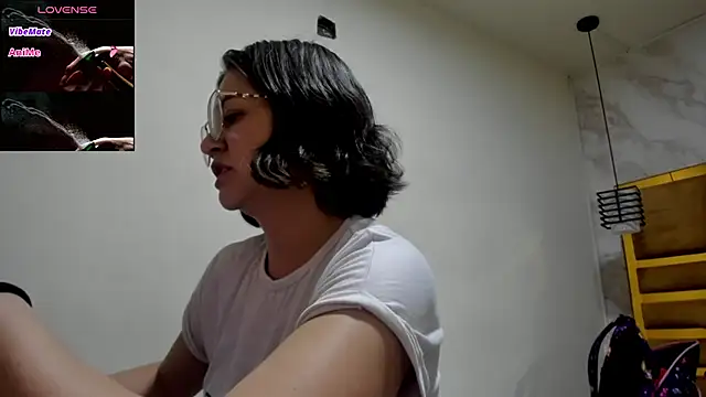 Luciifeer  online show from 12/14/25, 05:07