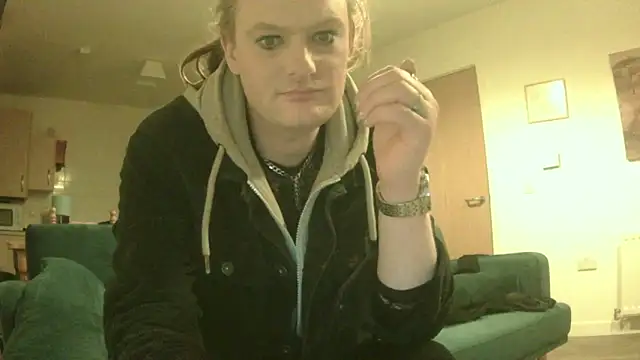 avamaxwell online show from 04/08/26, 08:09