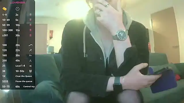 avamaxwell online show from 04/16/26, 03:13