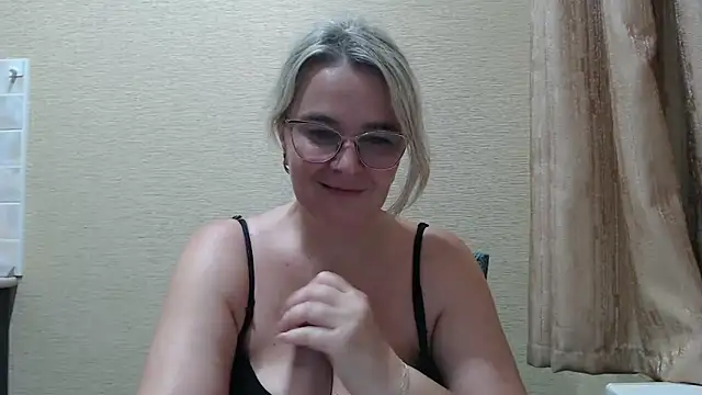EleanoraDream online show from 07/01/26, 07:57