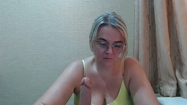 EleanoraDream online show from 07/05/26, 05:14