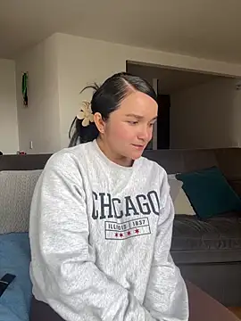 Nova Gabriela online show from 10/10/25, 02:27